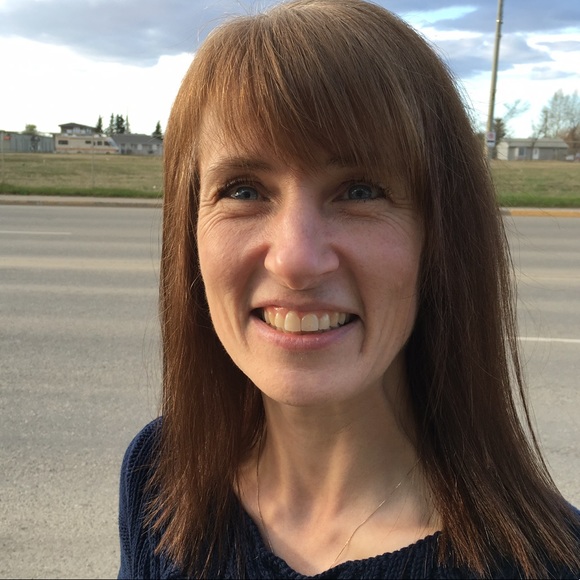 Meet your Posher, Brenda - Picture 1 of 1